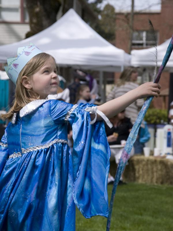 Faire-010A.jpg - Maypole Dancer - 2