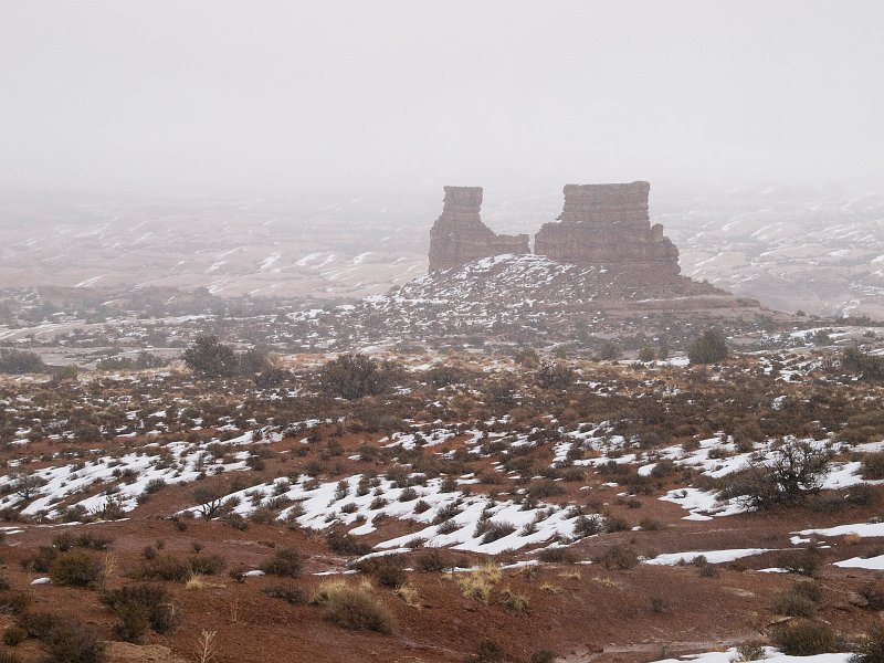 Arch-015A.jpg - Low clouds over Arches